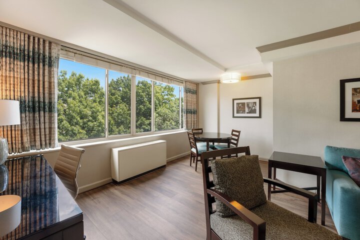 Room 3 of 105