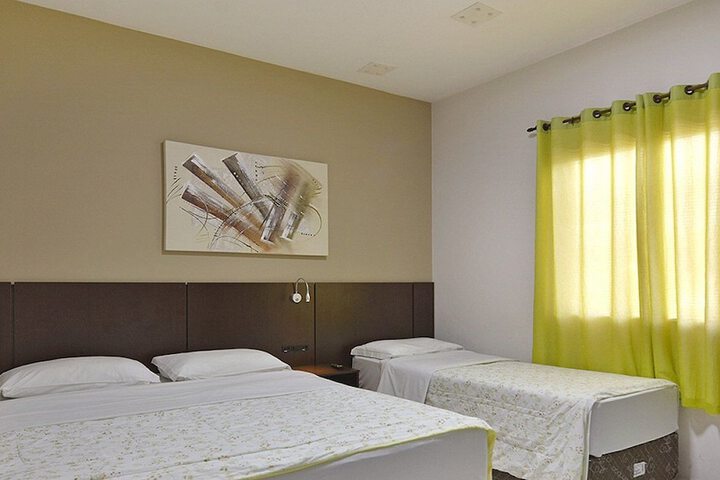 Room 4 of 22