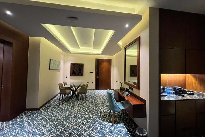Room 50 of 86