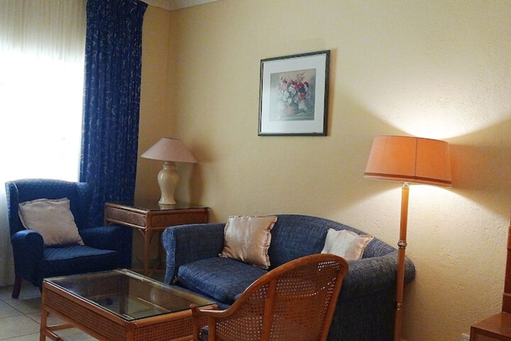 Room 14 of 103