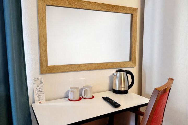 Room 8 of 55