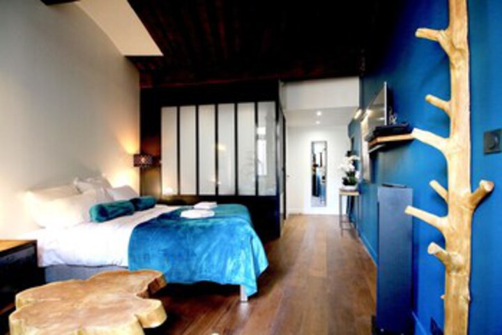 Room 12 of 13