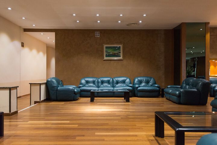 Hotel Interior 9 of 47
