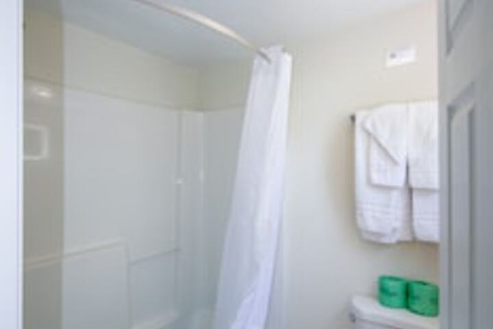 Room 169 of 207