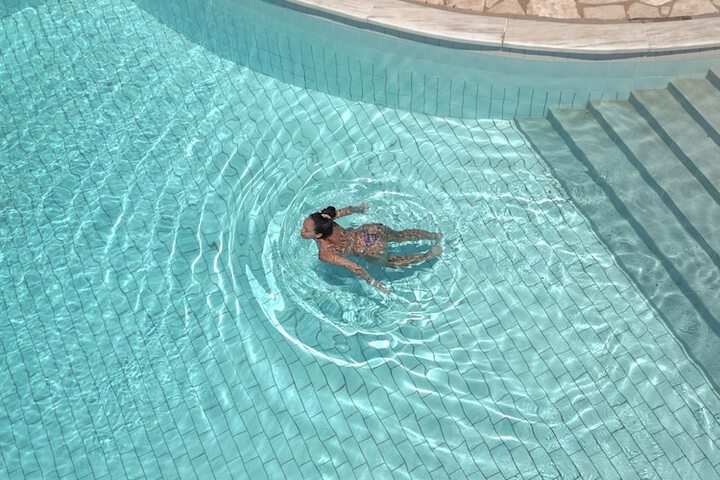 Pool 176 of 238