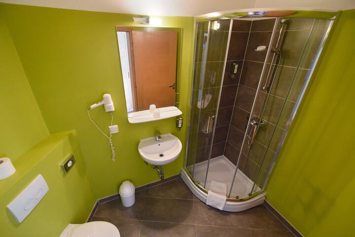 Clean Restrooms