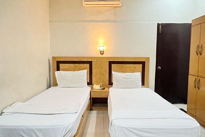 Room 46 of 67