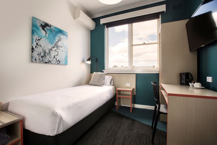 Room 7 of 43