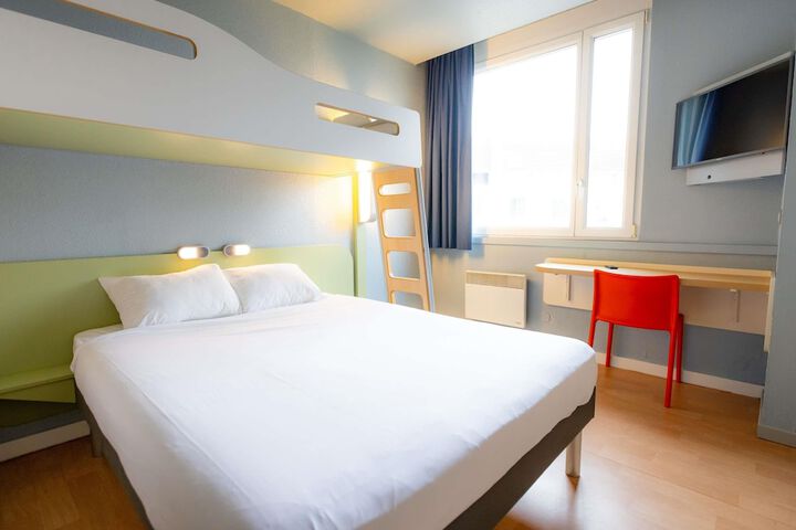 Room 19 of 74