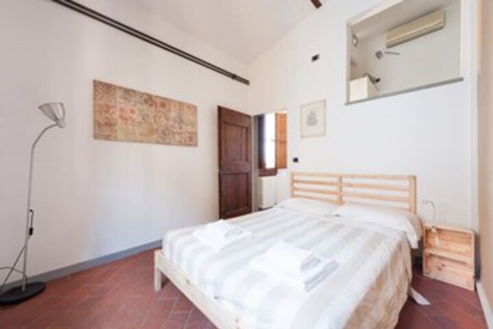 Room 9 of 9