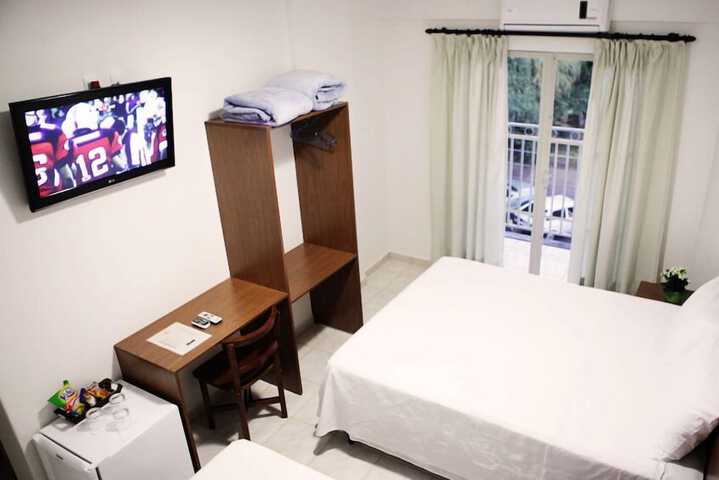 Room 7 of 15