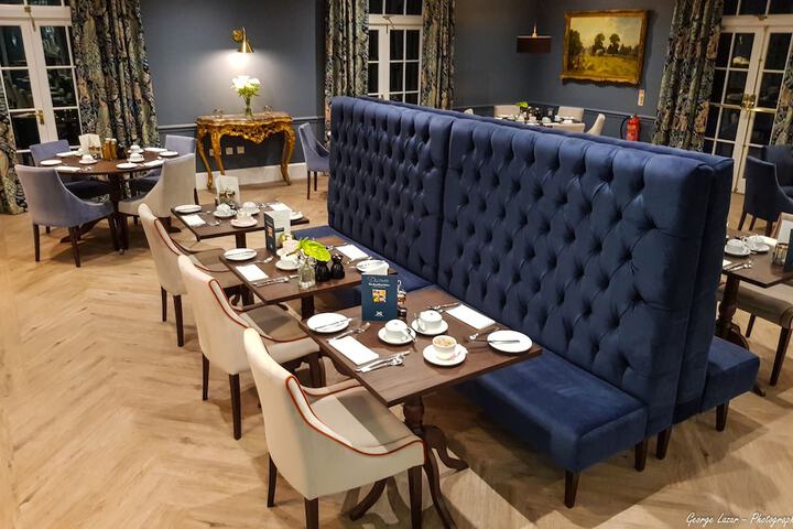 Dining 52 of 77