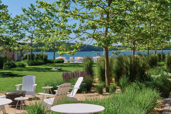 Hotel Exterior 190 of 204