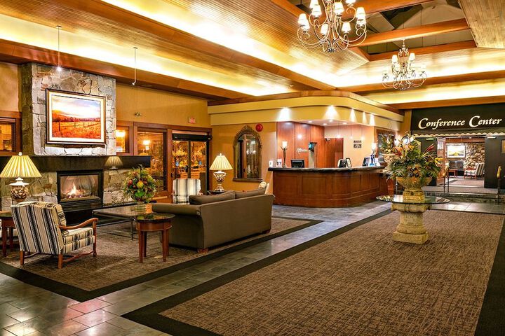 Entrance & Lobby