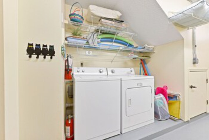 Laundry 23 of 61