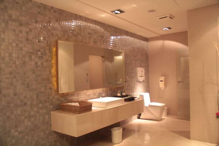Room 14 of 22