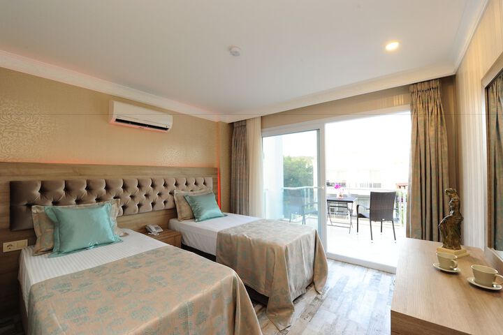 Room 4 of 31