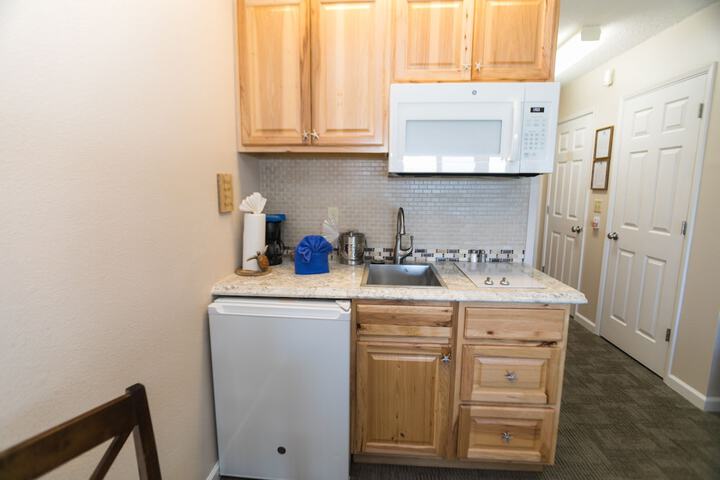 Private kitchenette