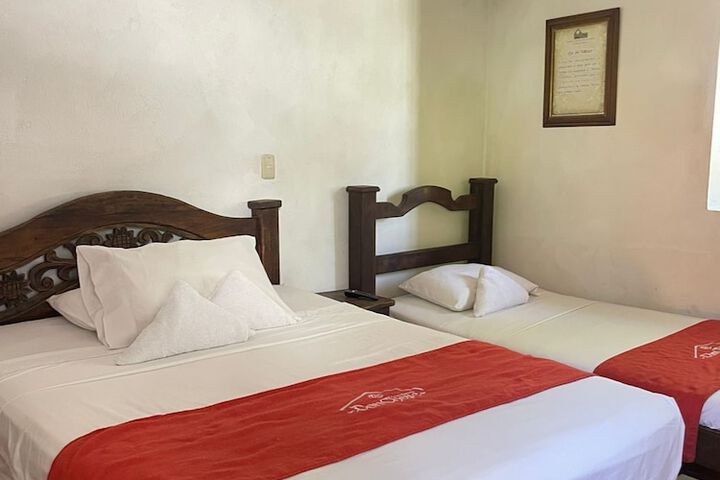 Room 7 of 27