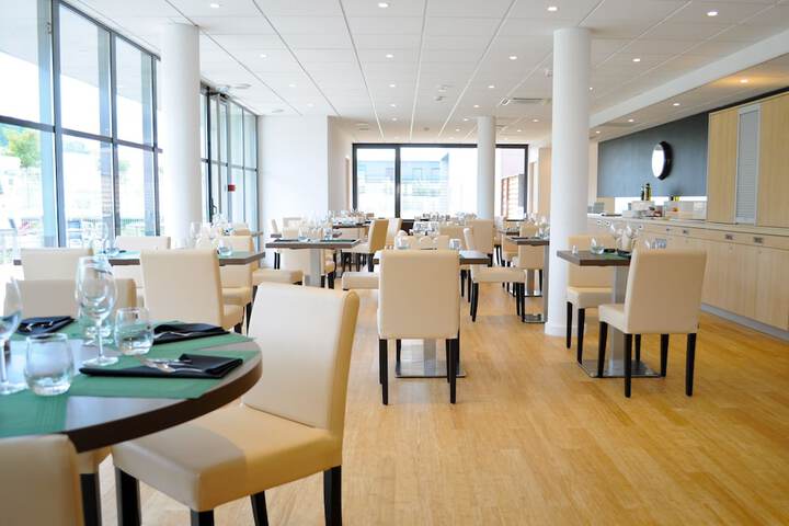 Dining Photos