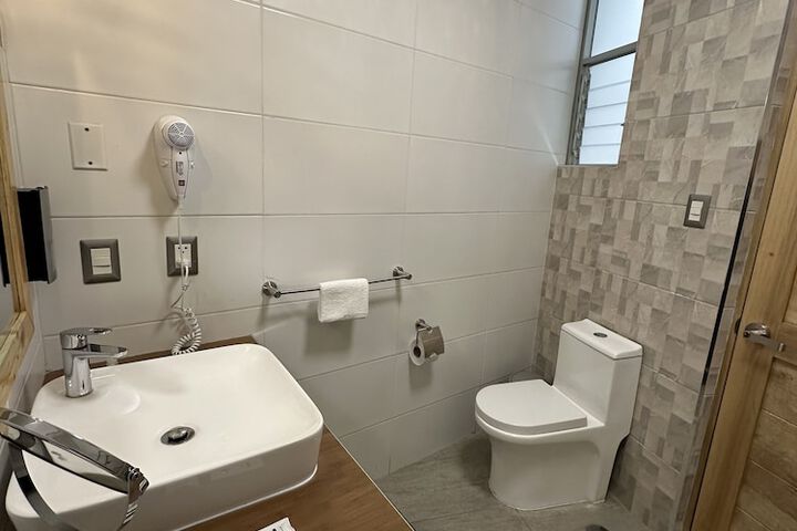 Room 120 of 167
