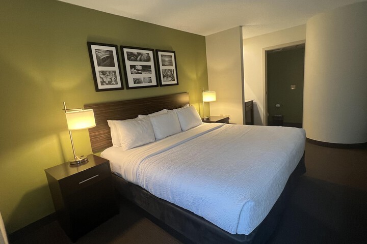 Room 19 of 44