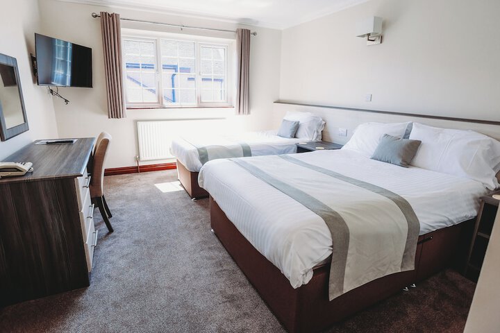 Room 12 of 64