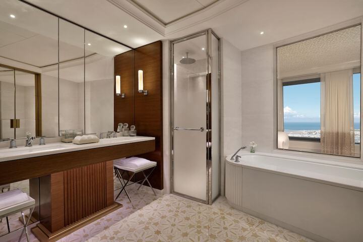 Room 46 of 61
