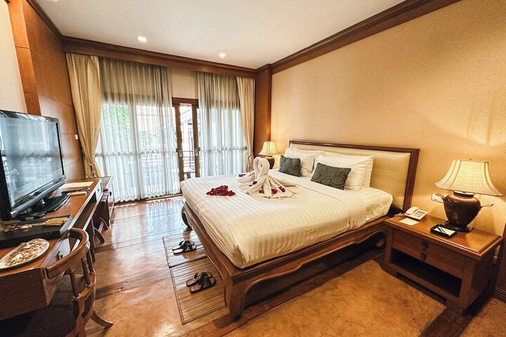 Room 42 of 140