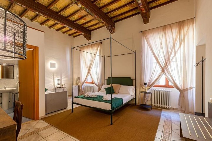 Room 4 of 58