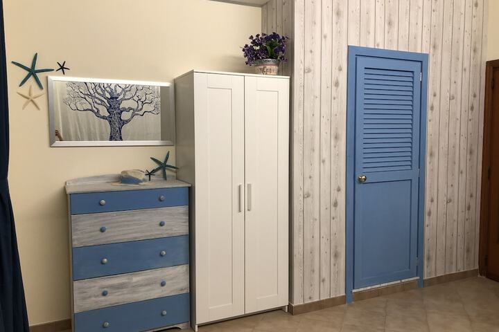Room 17 of 65