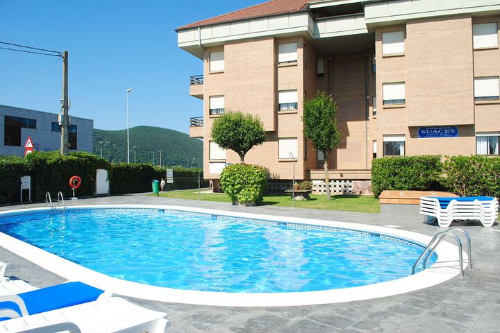 Pool 35 of 50