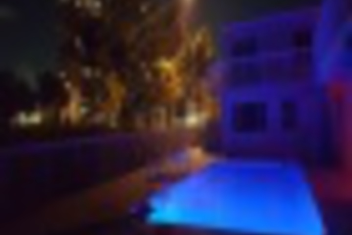 Pool 194 of 695