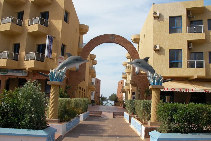 Hotel Entry