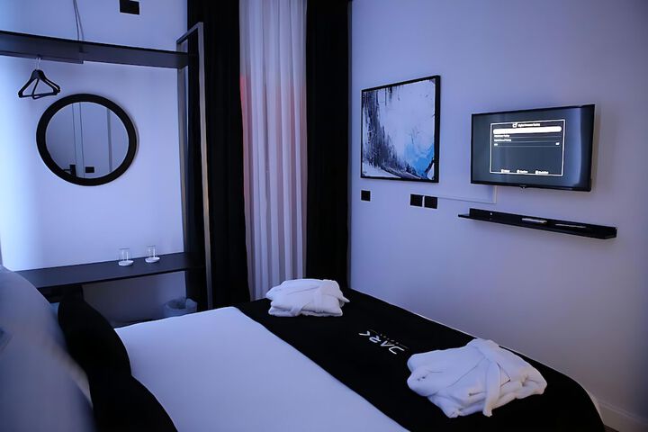 Room 15 of 35