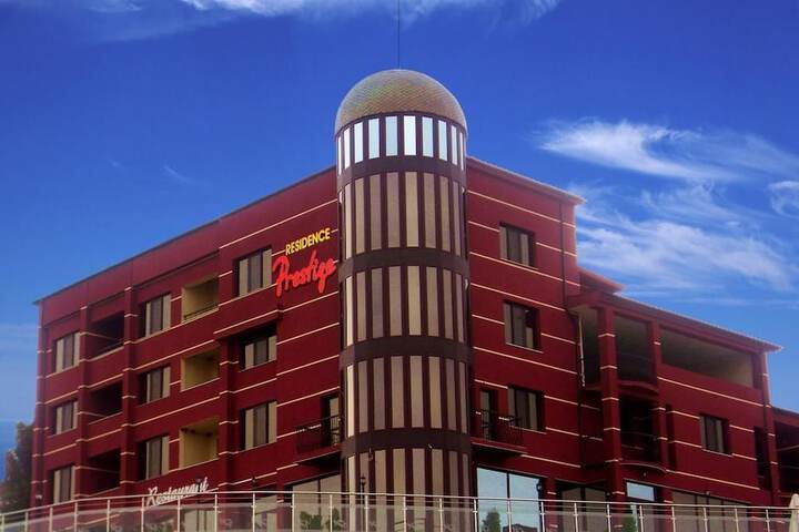 Hotel Prestige