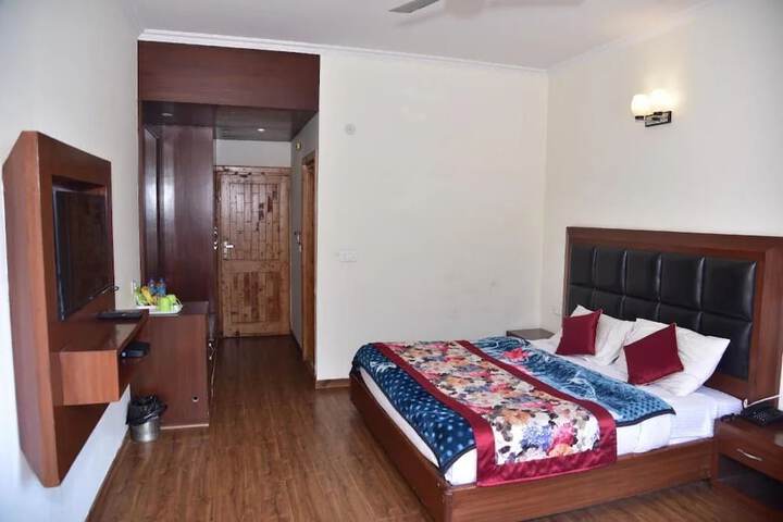 Azure Chandertal Regency Hotel & Spa