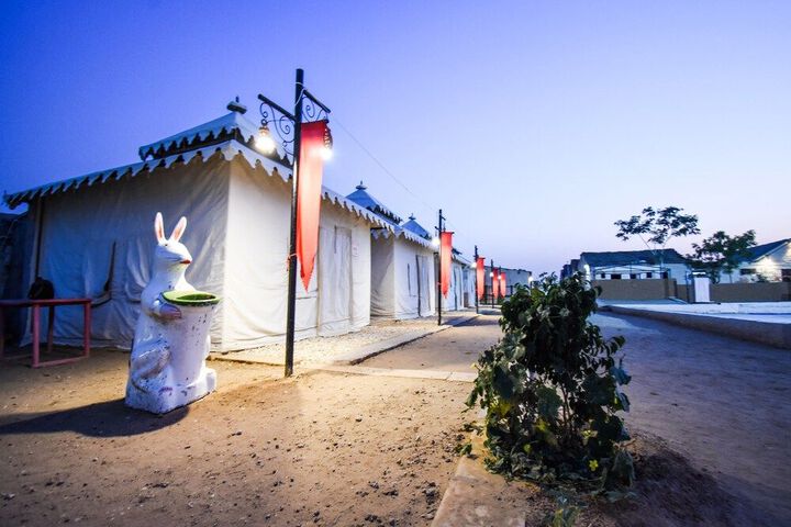 OYO 23680 Kabila Camps