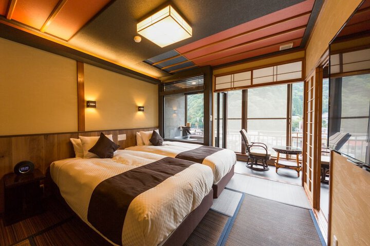 Room 14 of 84