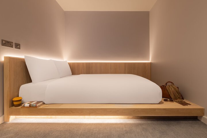 Room 15 of 31