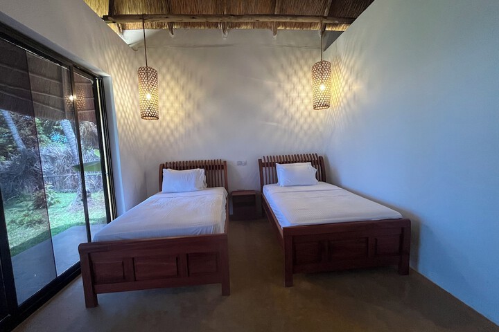 Room 5 of 28