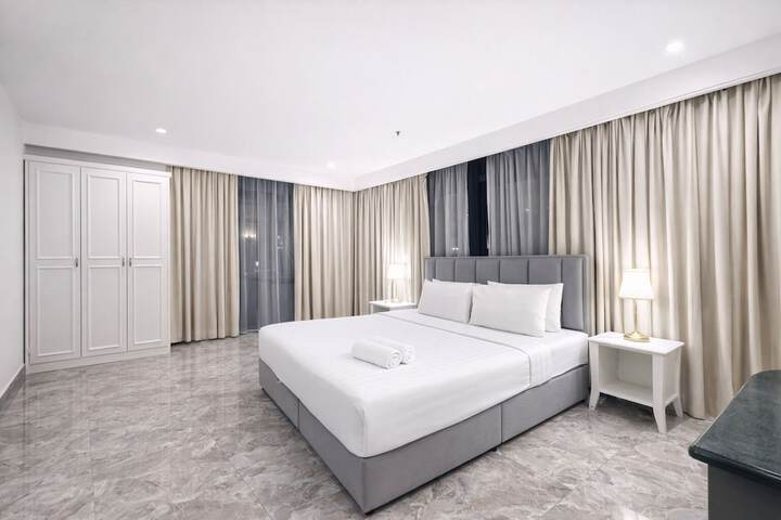 Room 12 of 95