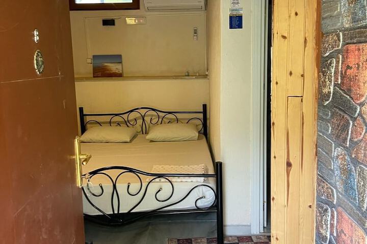 Room 78 of 263