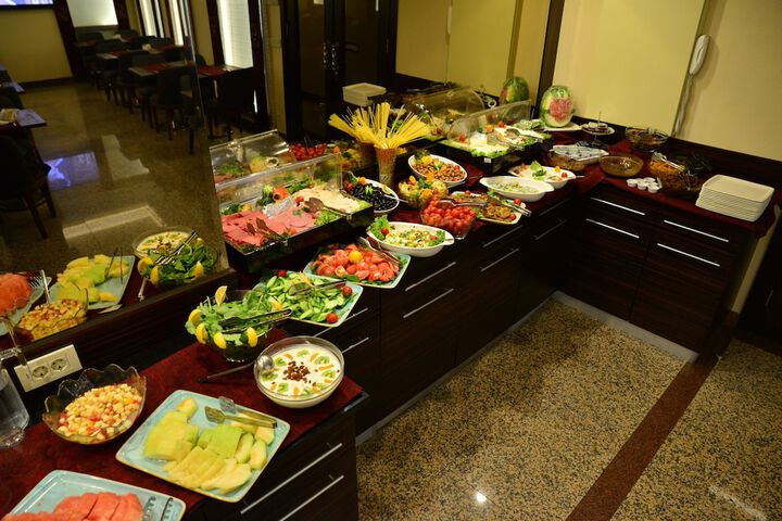 Dining 73 of 94
