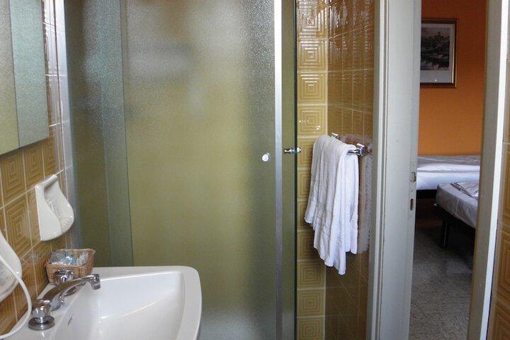 Room 41 of 58