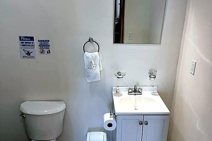 Room 28 of 53