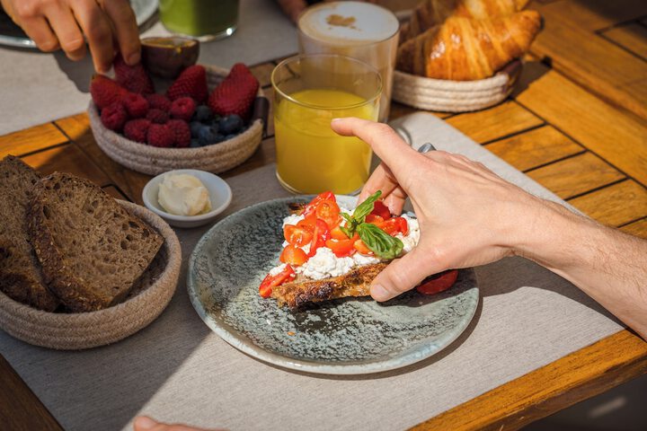 Breakfast/Coffee Service 108 of 131