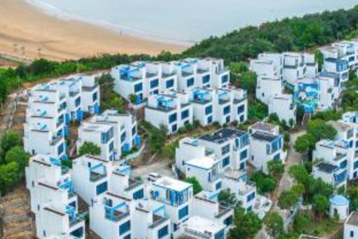 Snow Crystal Hotel