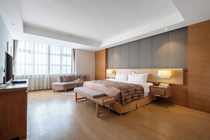 Room 21 of 43