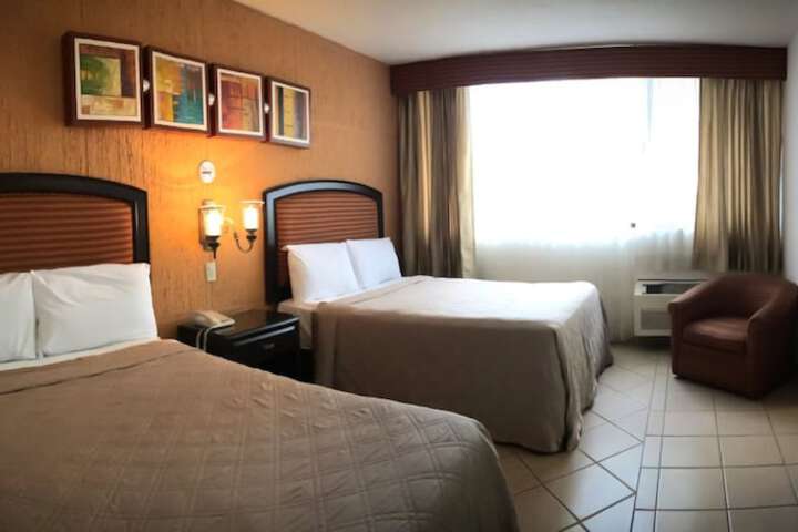 Room 5 of 73